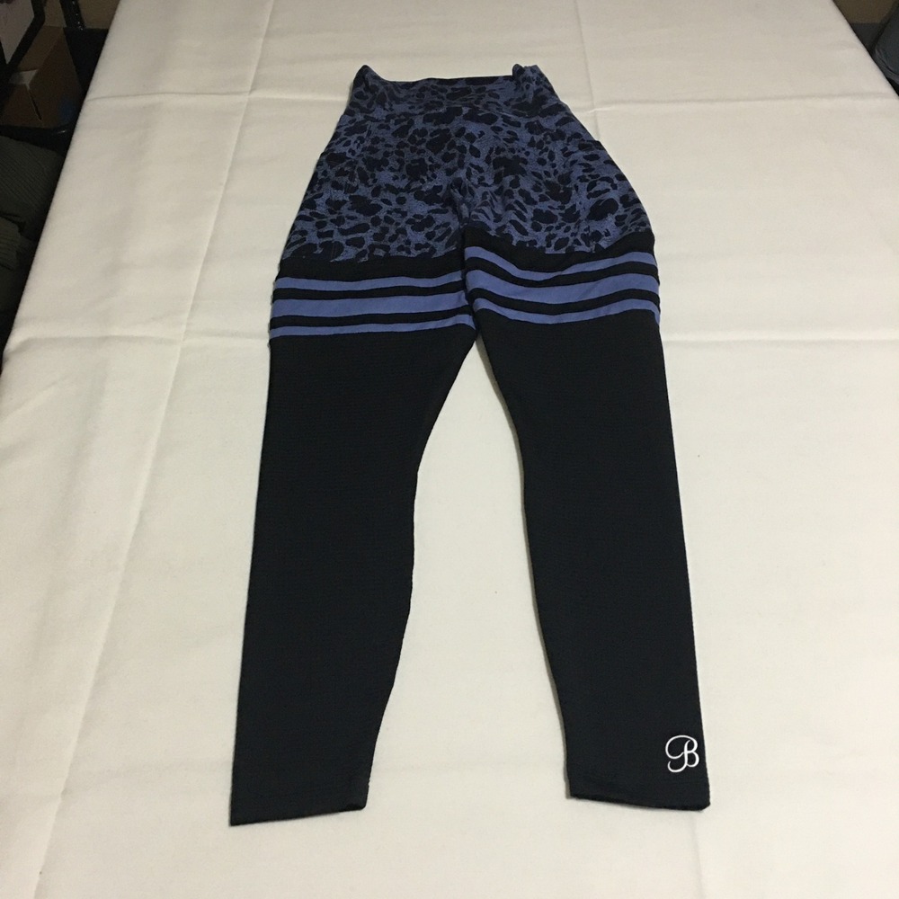 Bombshell Sportswear Leggings Womens Medium Blue Leopard Print
